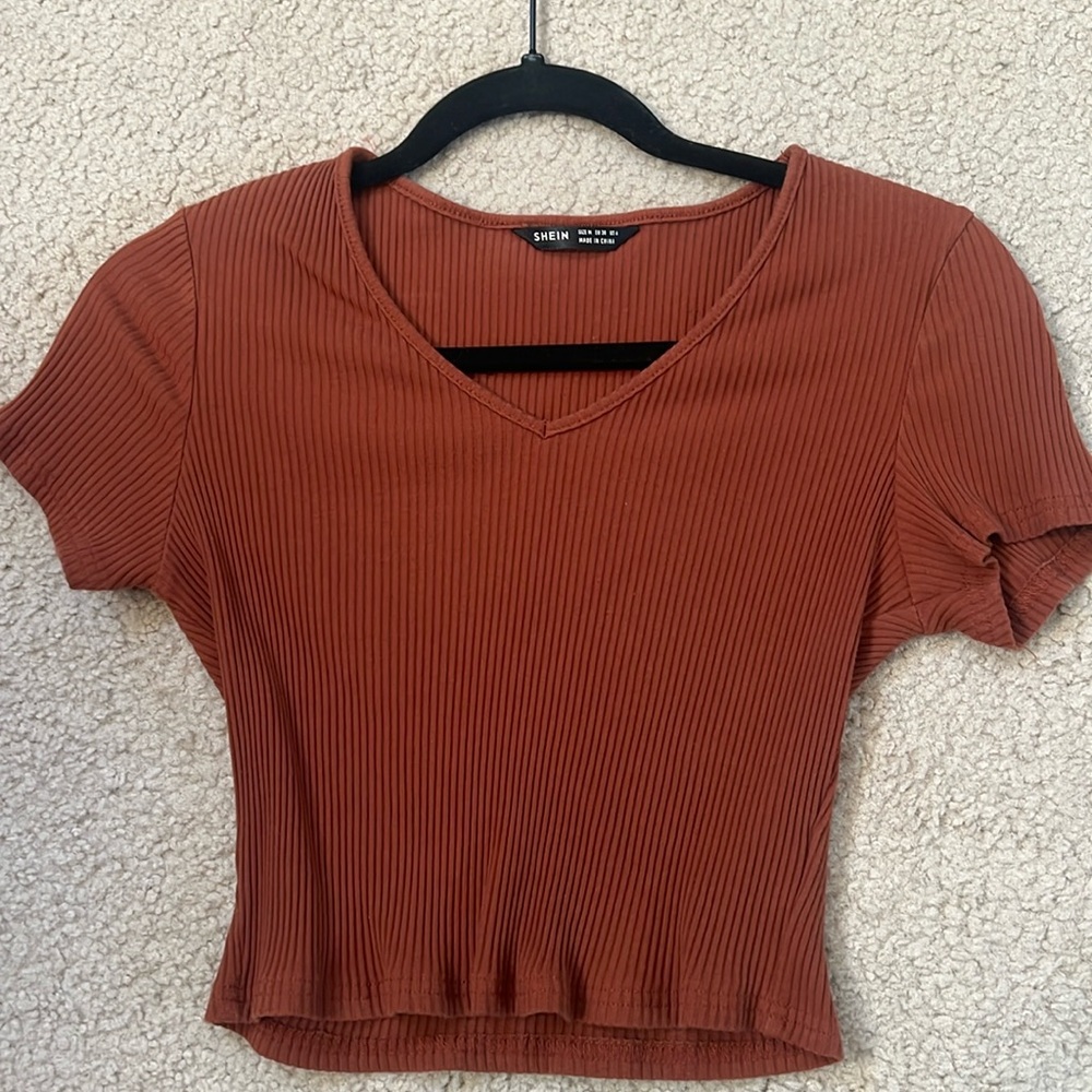 Shein short sleeve cropped ribbed t shirt